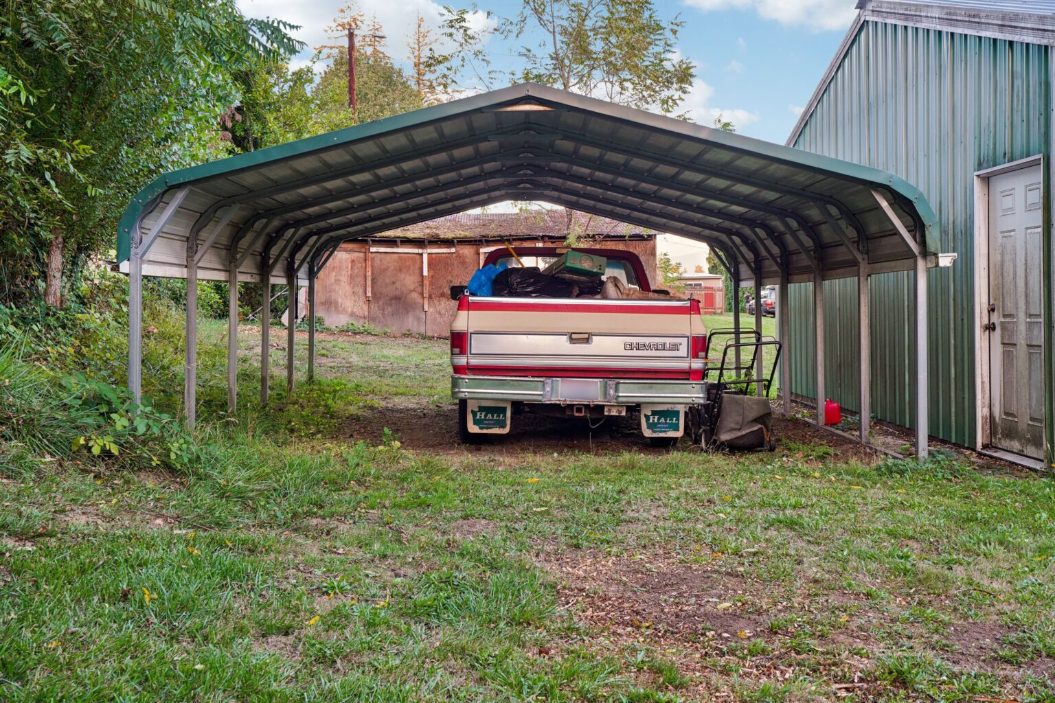 Waterproof vs Water-Resistant Car Parking Shades: Understanding the Difference