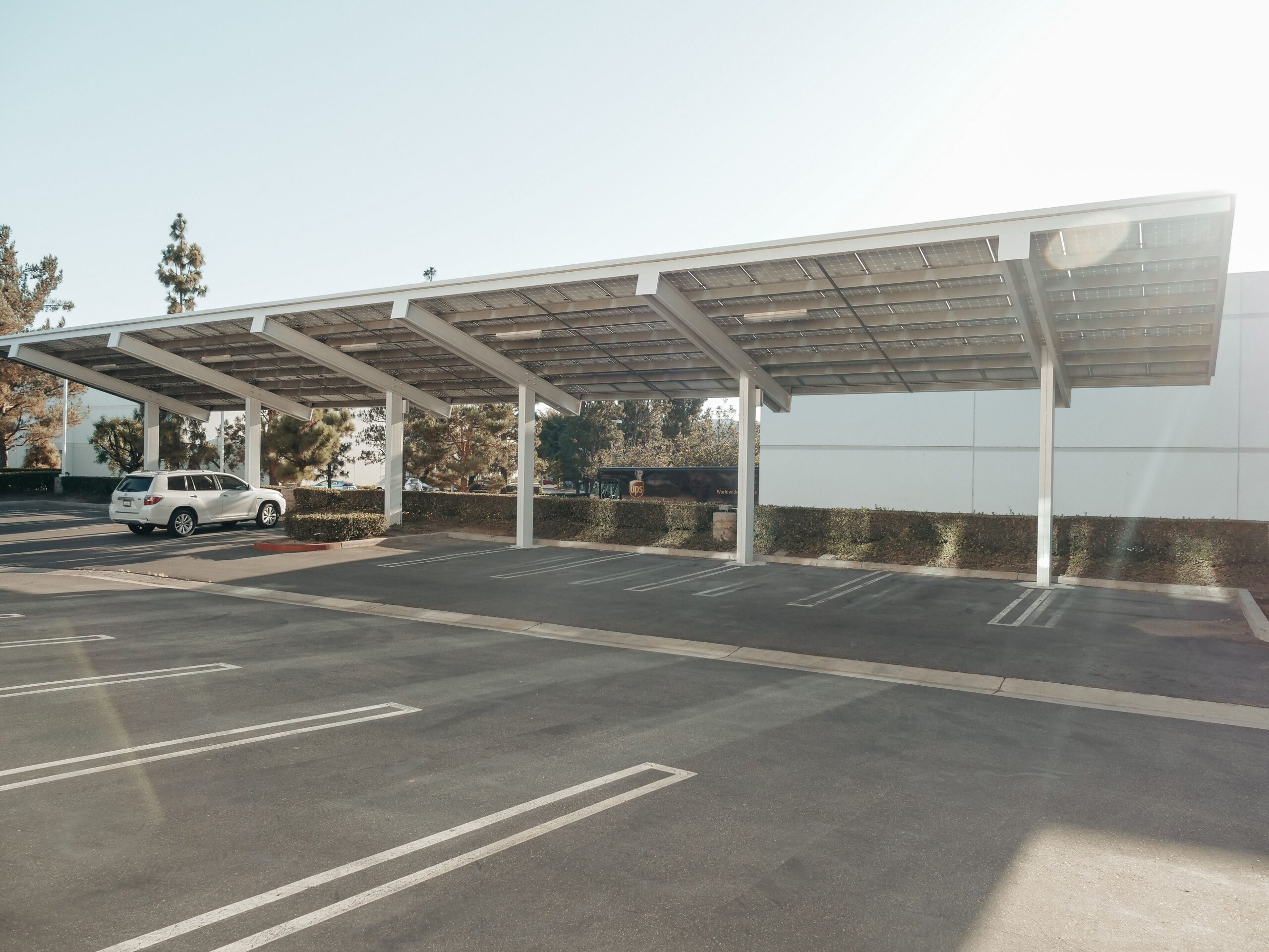 Car parking shade structure with UV-blocking canopy roof Dubai